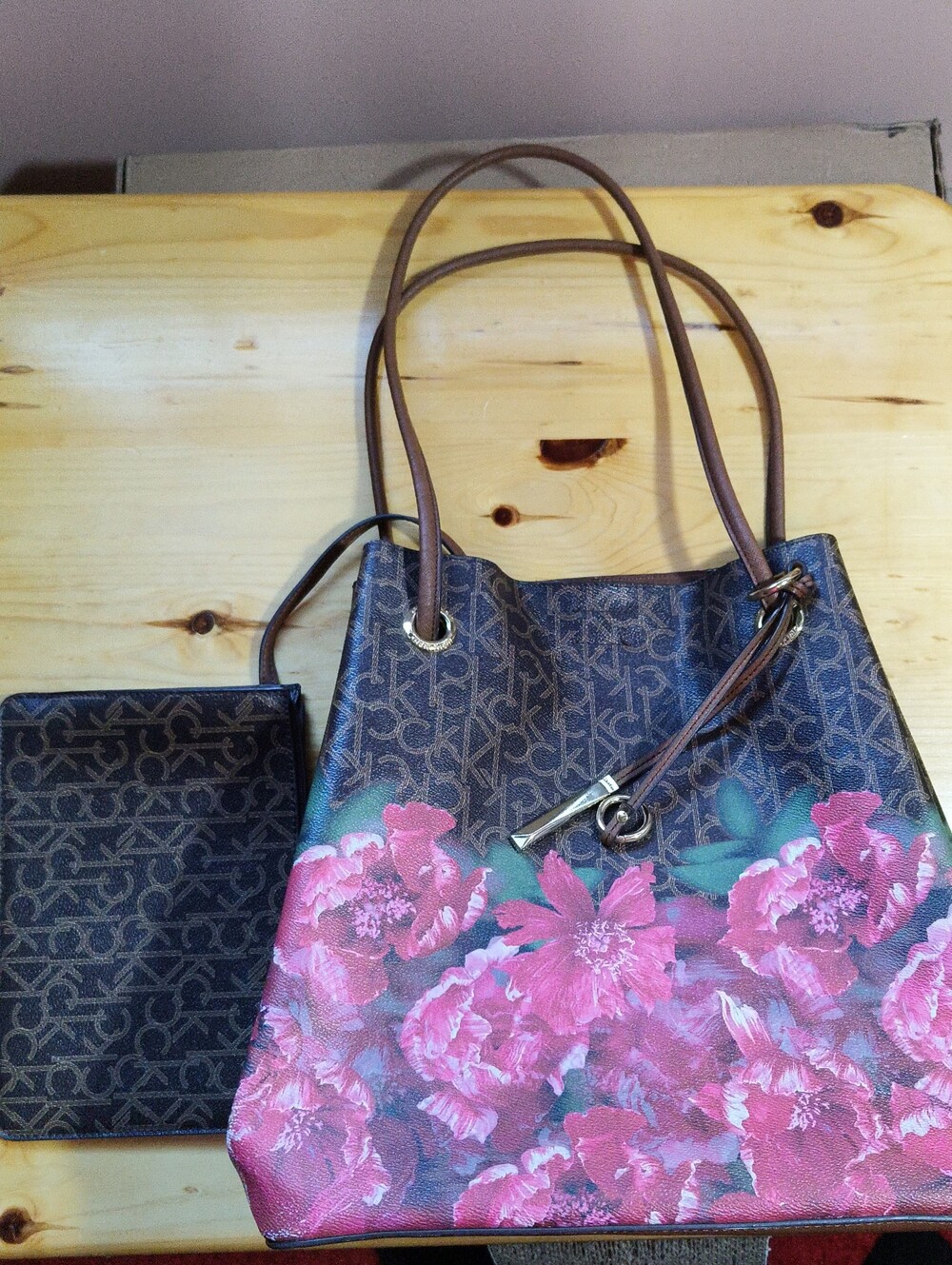Calvin Klein Floral Print Tote Bag with Wristlet